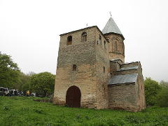 Goubani cerkvė ir bokštas