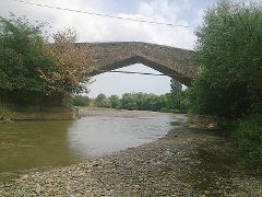 Senas tiltas per Mašaverą upę